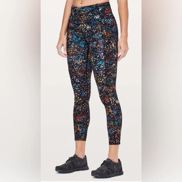 Lululemon Fast & Free 7/8 Tight II 25"
Flowerescent Multi - Picture 1 of 4